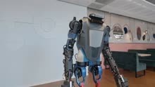 未来方向，越来越多公司加入，MenteeRobotics公司人形机器人亮相