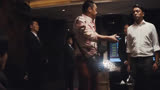 宋先生最近改行在抖音教英语呢