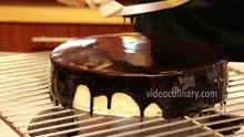 Chocolate Mirror Glaze Recipe - Perfect for Cake Decorating