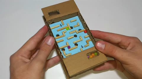 亲子手工:纸板diy制作迷宫游戏机,益智又好玩!
