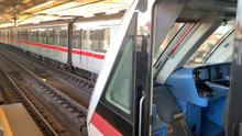 继上海地铁4号线上演“门没了”，1号线同步加演～门开开～