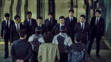 2023最該重溫的韓國犯罪電影《老手》刑警大戰財閥二代，兩大影帝對決，毫無尿点