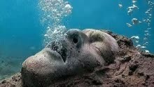 海底发现神秘“人脸”，潜水员上前查看，马上请求打捞