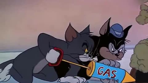猫和老鼠 汤姆用毒气抓老鼠 老鼠戴防毒面具走出来