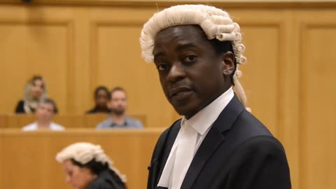 为什么英国的法官要戴假发,前两条可以接受,最后一条太滑稽了