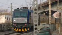 ［中国铁路］开往家乡的列车 K257 天津-成都经过天津西站附近