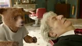 帕丁顿熊2：小熊剪坏顾客头发，居然用果酱为其粘上头发，太逗了