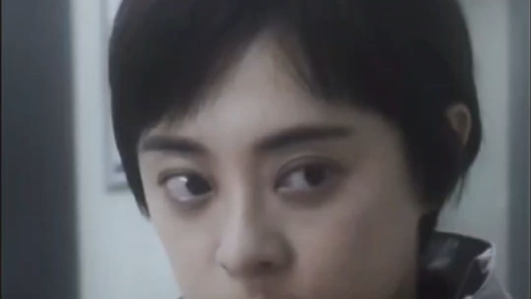 Watch the latest 【乌云之上】：这算执着还是倔强？ (2025