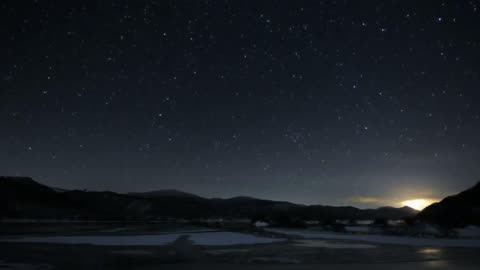 實拍:雙子座流星雨劃過絢麗夜空的超美畫面