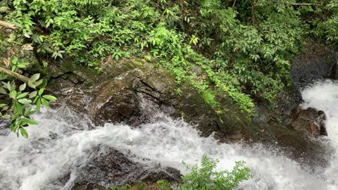 江西分宜大崗山黃毛洞瀑布