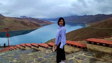 航拍西藏圣湖羊卓雍措，好像偶遇拍照女孩，不同角度不一样的风采