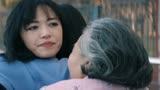 摇滚狂花：蓬莱亲生父母现身，怒甩500万给女儿，白天激动抱大腿